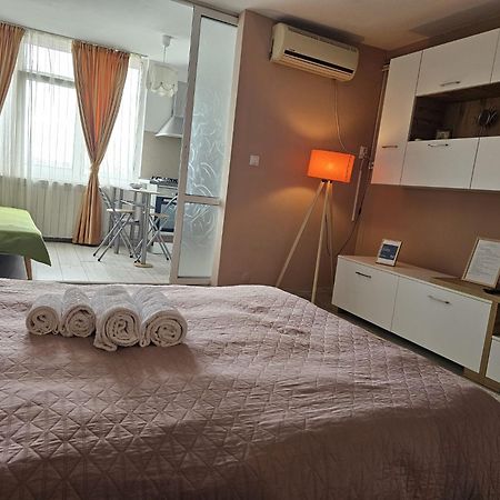 Olivia'S Studio - Apartment ياش المظهر الخارجي الصورة
