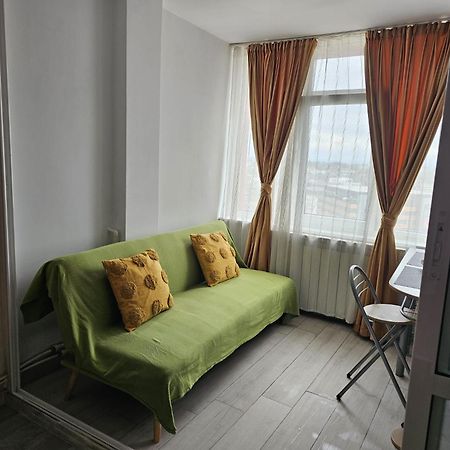 Olivia'S Studio - Apartment ياش المظهر الخارجي الصورة