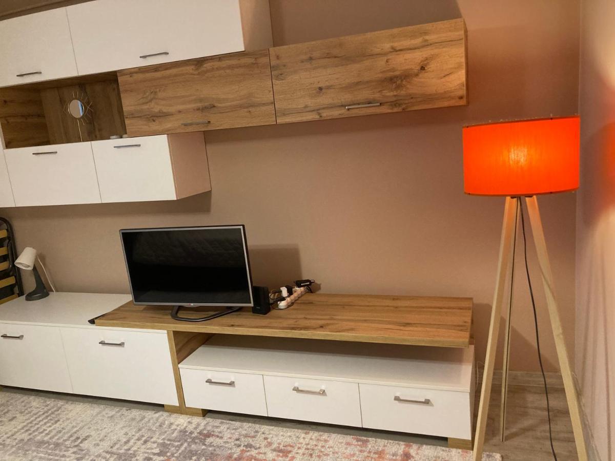 Olivia'S Studio - Apartment ياش المظهر الخارجي الصورة